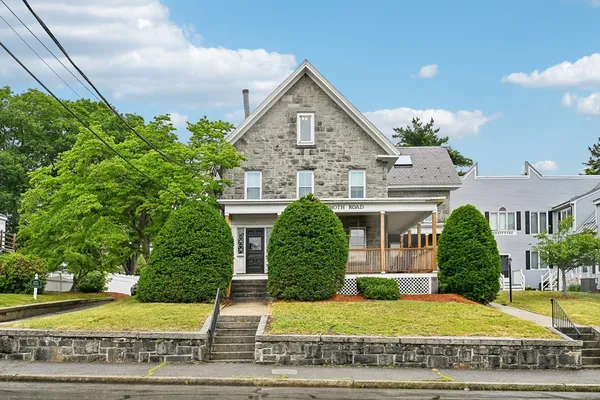 $369,900 | 325 Mammoth Road, Unit 3, Lowell, MA 01854