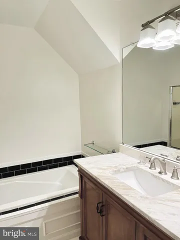 $3,400 | 1814 Duffield Lane, Alexandria, VA 22307