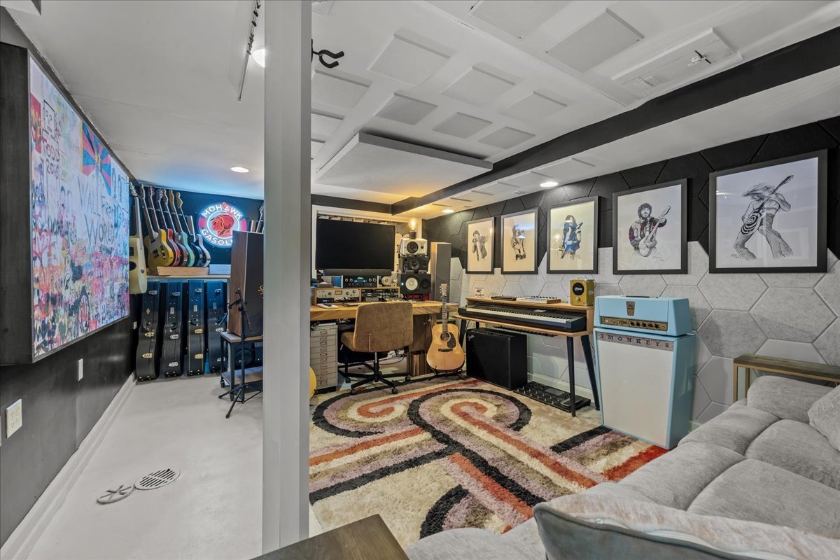 1208 Oak Street Winnetka, IL 60093 - Photo 23 of 31