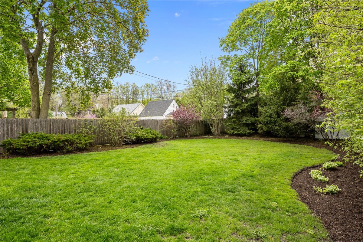 1208 Oak Street Winnetka, IL 60093 - Photo 27 of 31