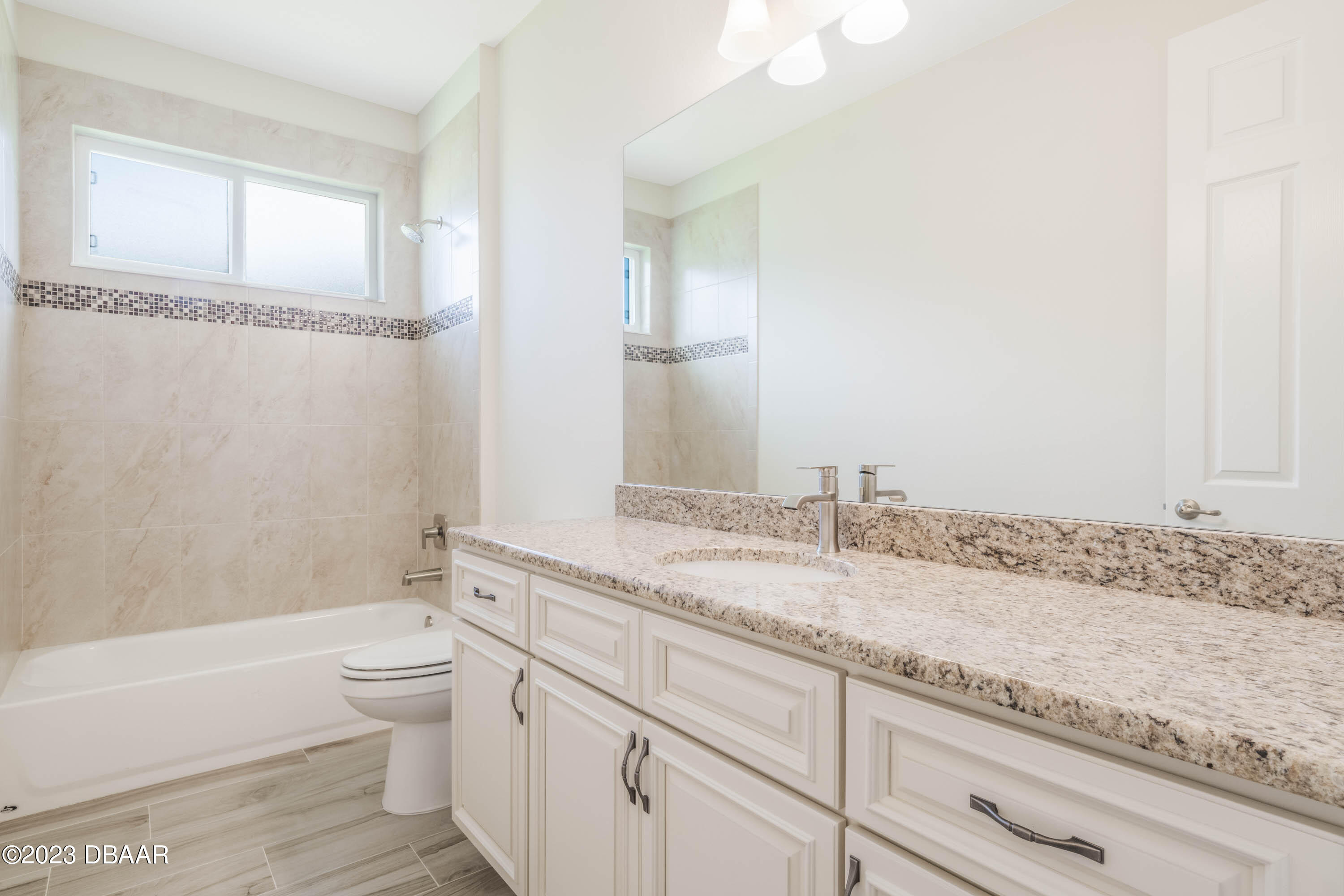 3126 Silvermines Avenue Ormond Beach, FL 32174 - Photo 23 of 39 Guest Bathroom