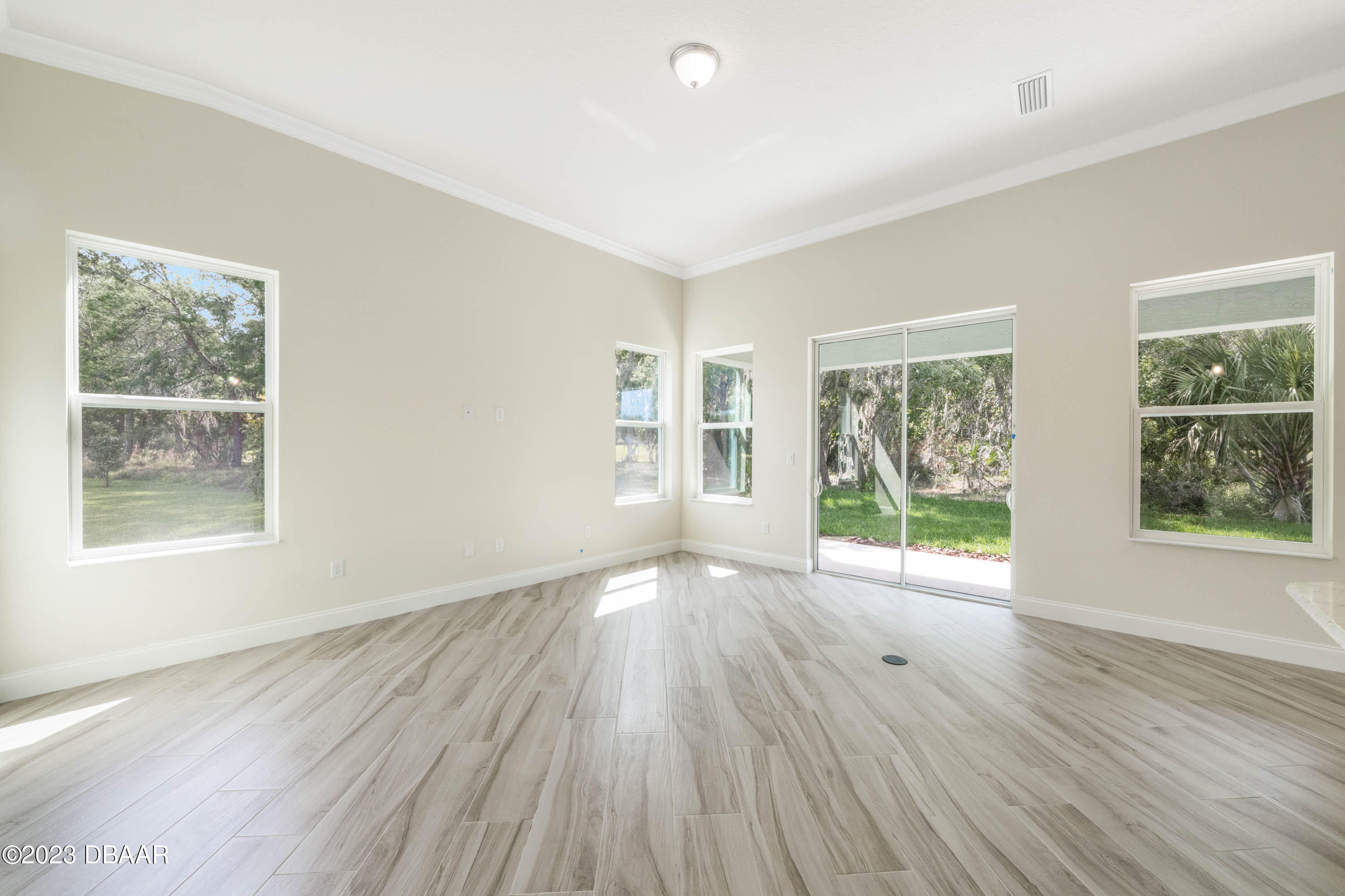 3126 Silvermines Avenue Ormond Beach, FL 32174 - Photo 8 of 39 Family room