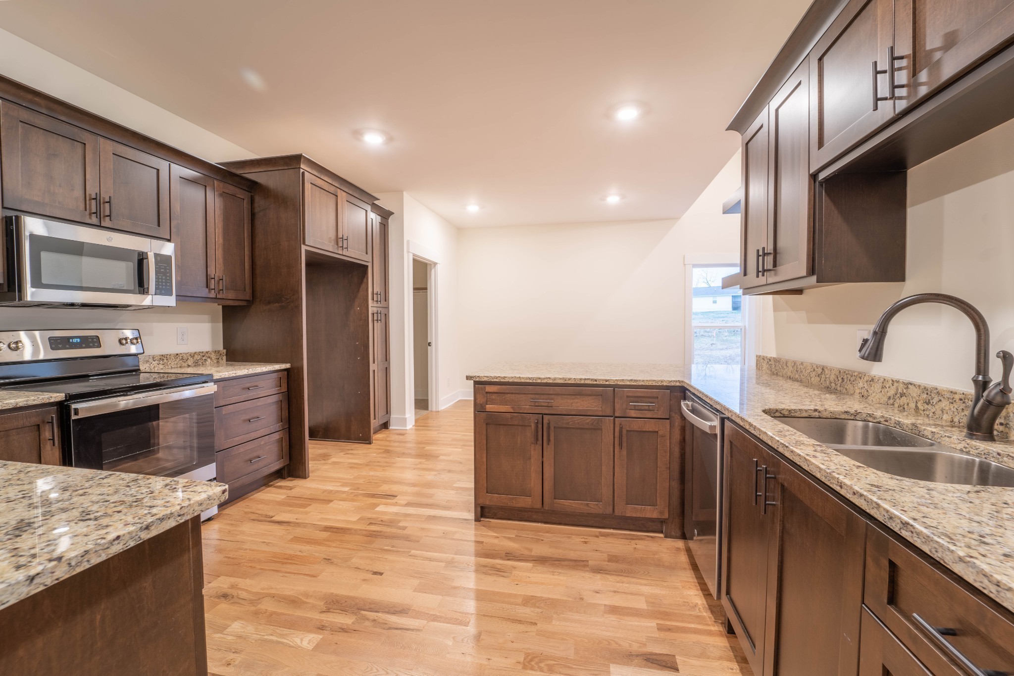 2094 Beverly Court Springfield, TN 37172 - Photo 10 of 25