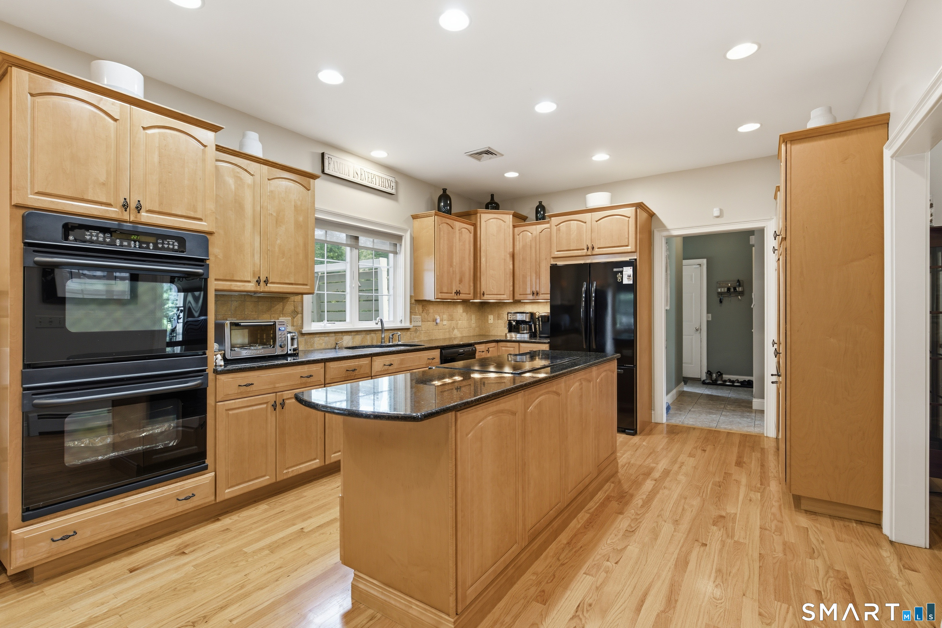 27 Quail Run Road Mansfield, CT 06250 - Photo 7 of 40