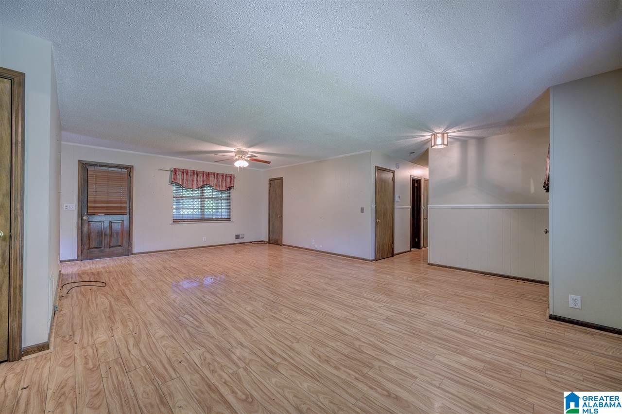 216 5th Way Pleasant Grove, AL 35127 - Photo 3 of 20