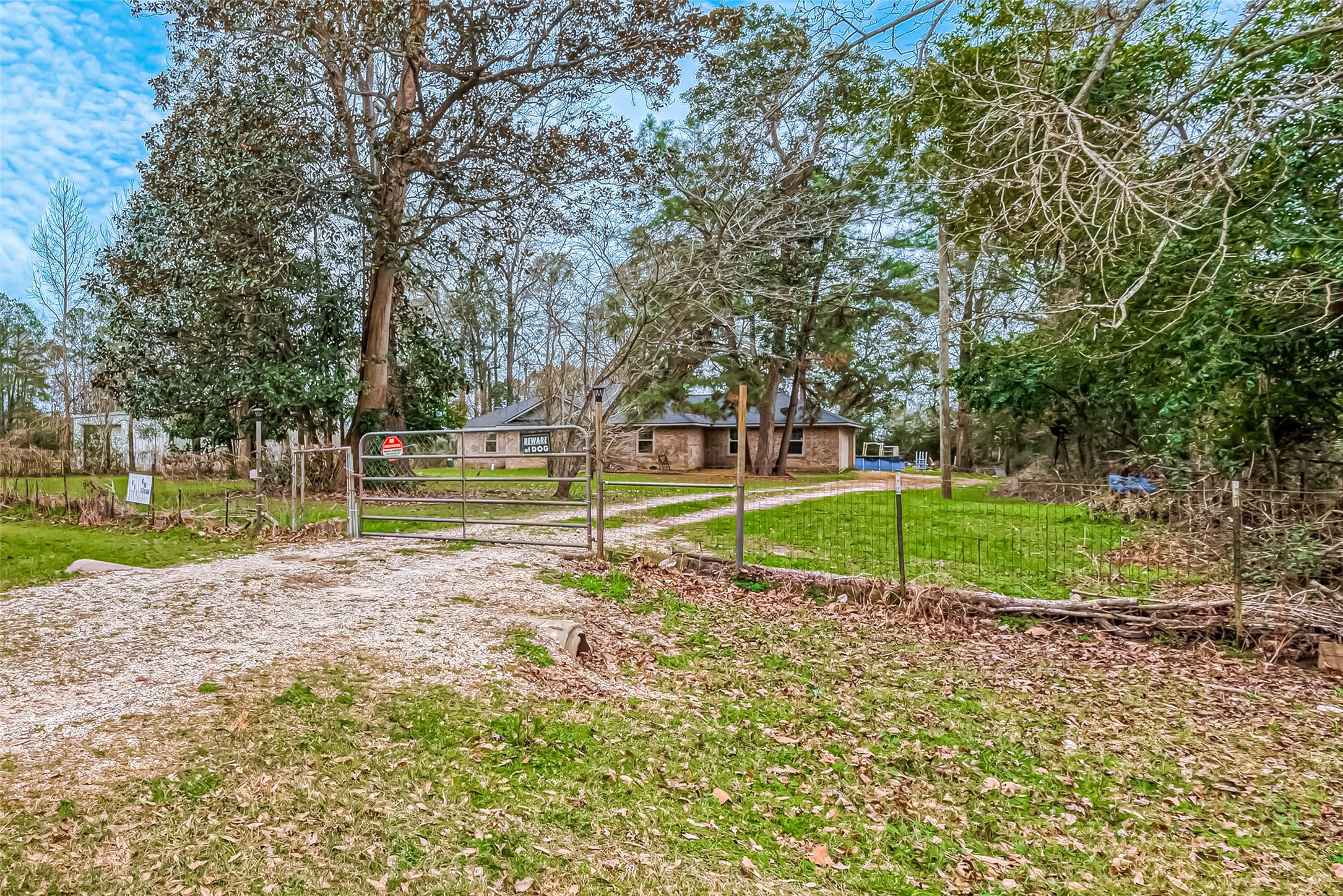 643 County Road 3706A Splendora, TX 77372 - Photo 2 of 27