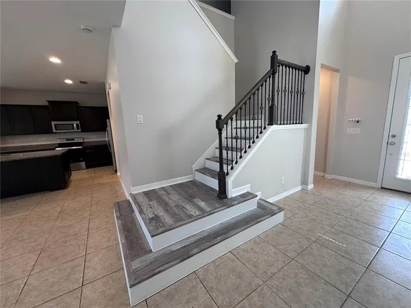 a view of entryway and hall