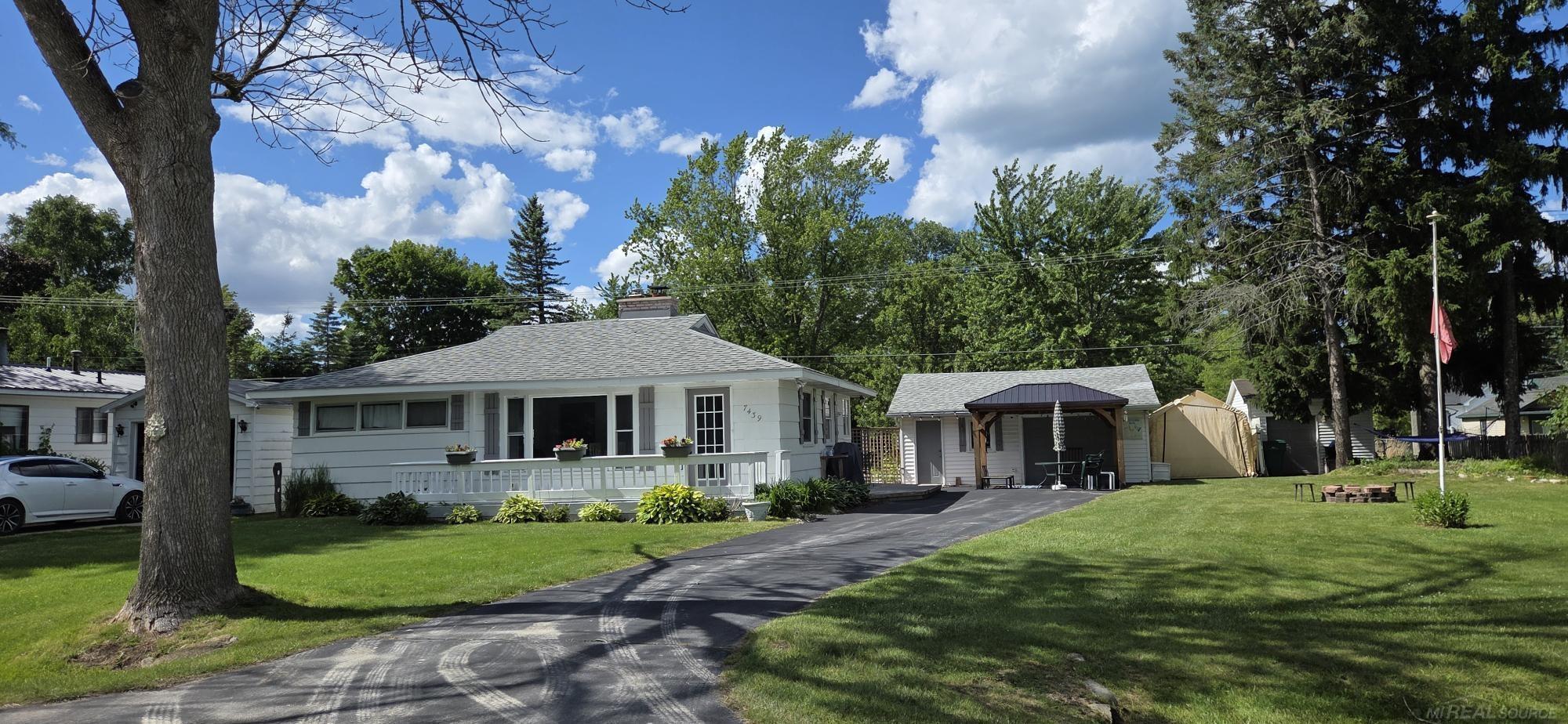 7439 Birchtree Road Lexington, MI 48450 - Photo 32 of 35