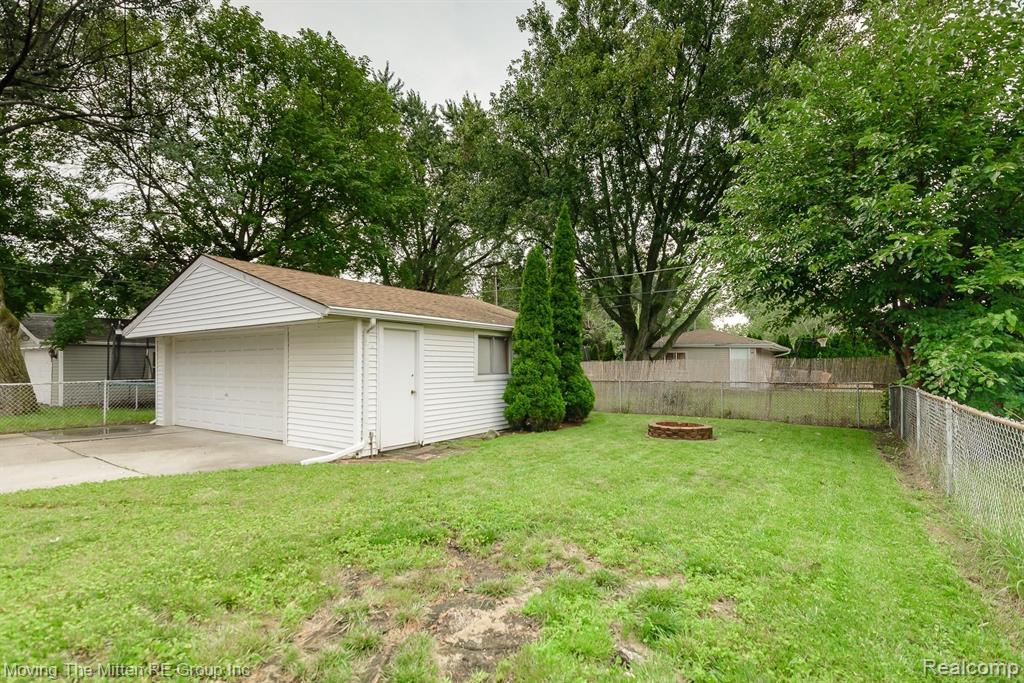 526 South Henry Ruff Road Westland, MI 48186 - Photo 35 of 39