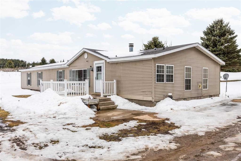 305 North Advance Road East Jordan, MI 49727 - Photo 7 of 47