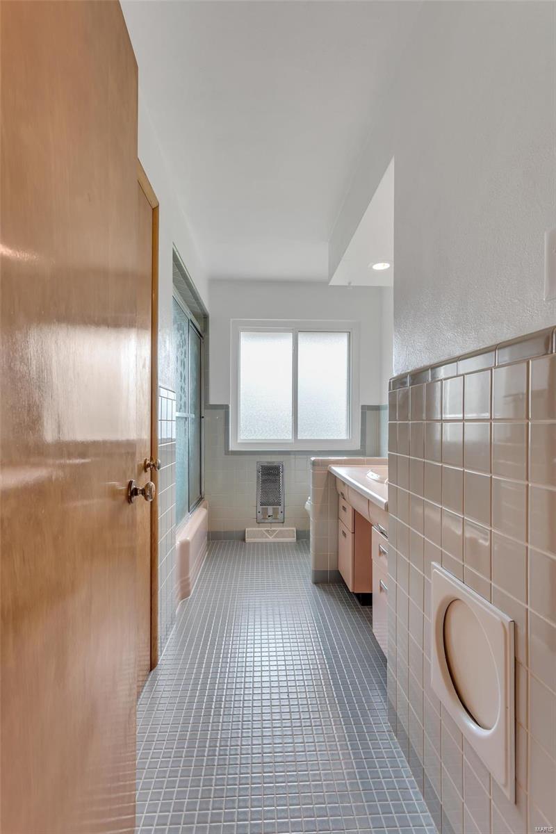 5410 Kerth Road St. Louis, MO 63128 - Photo 15 of 25 Gallery Image 15
