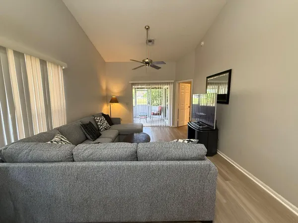$2,400 | 12718 Westhampton Circle, Wellington, FL 33414