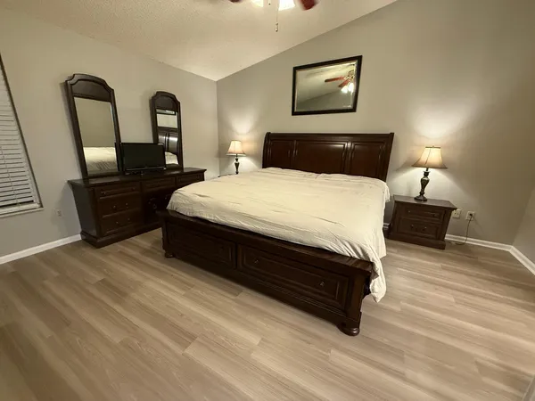 $2,400 | 12718 Westhampton Circle, Wellington, FL 33414