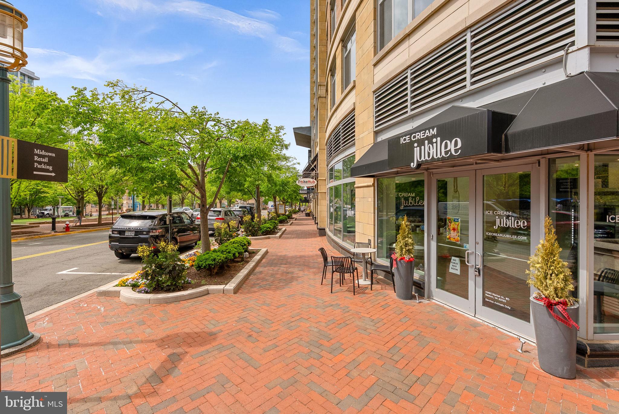 11908 Fieldthorn Court Reston, VA 20194 - Photo 38 of 47 Shopping and dining