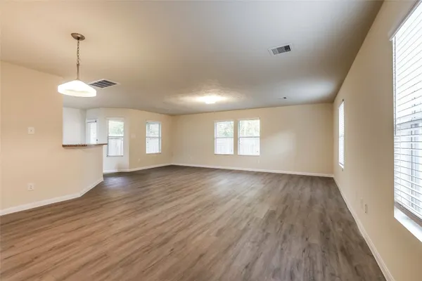 $2,060 | 5407 Rio San Juan Street, Rosharon, TX 77583