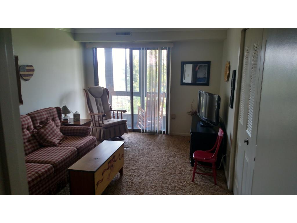 33 Spit Brook Road, Unit 20 Nashua, NH 03060 - Photo 11 of 21 Gallery Image 11