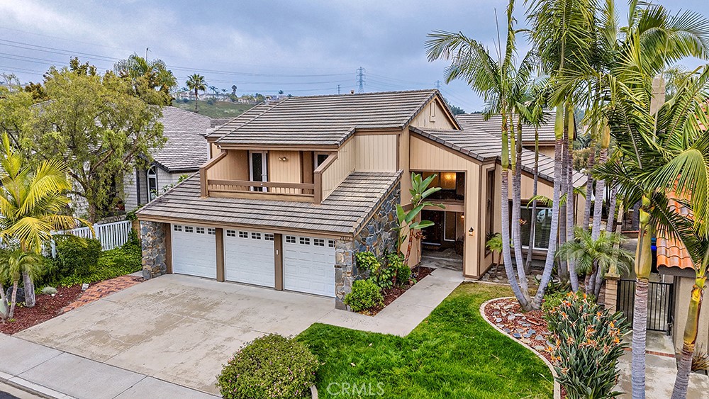 28312 Driza Mission Viejo, CA 92692 - Photo 2 of 21 front view of a house with a yard