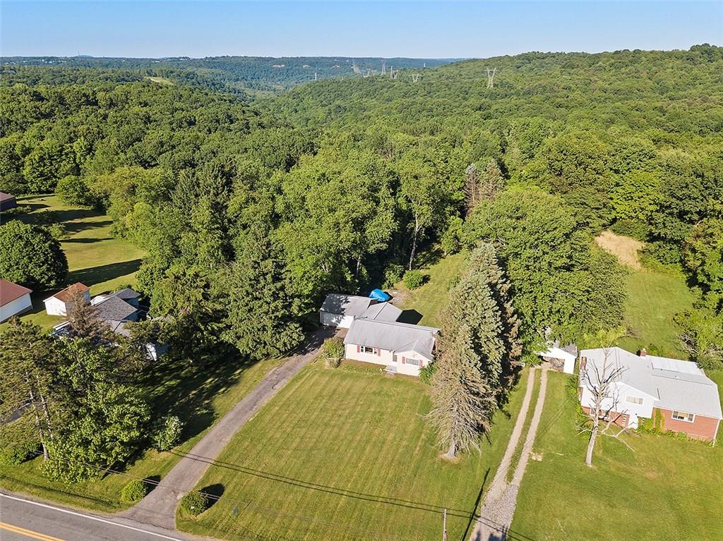3964 Patterson Road Aliquippa, PA 15001 - Photo 2 of 25 Gallery Image 2