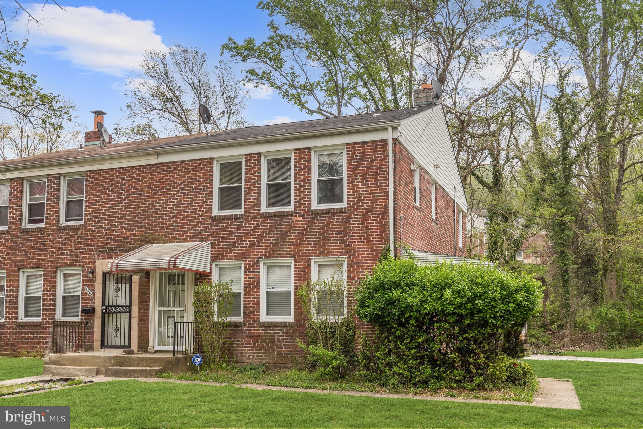 4527 Fairfax Road