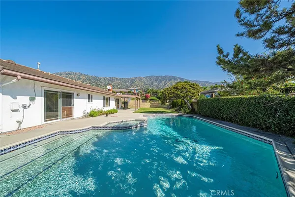 $4,800 | 550 North Wildwood Avenue, Glendora, CA 91741