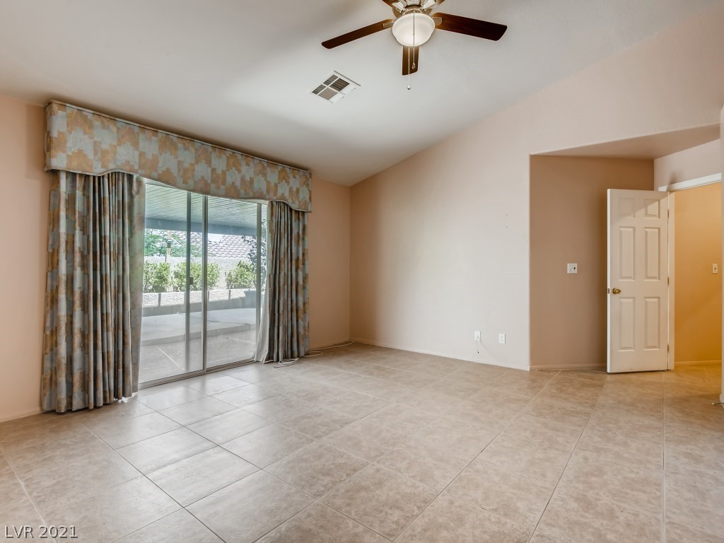854 Coastal Beach Road Henderson, NV 89002 - Photo 14 of 28