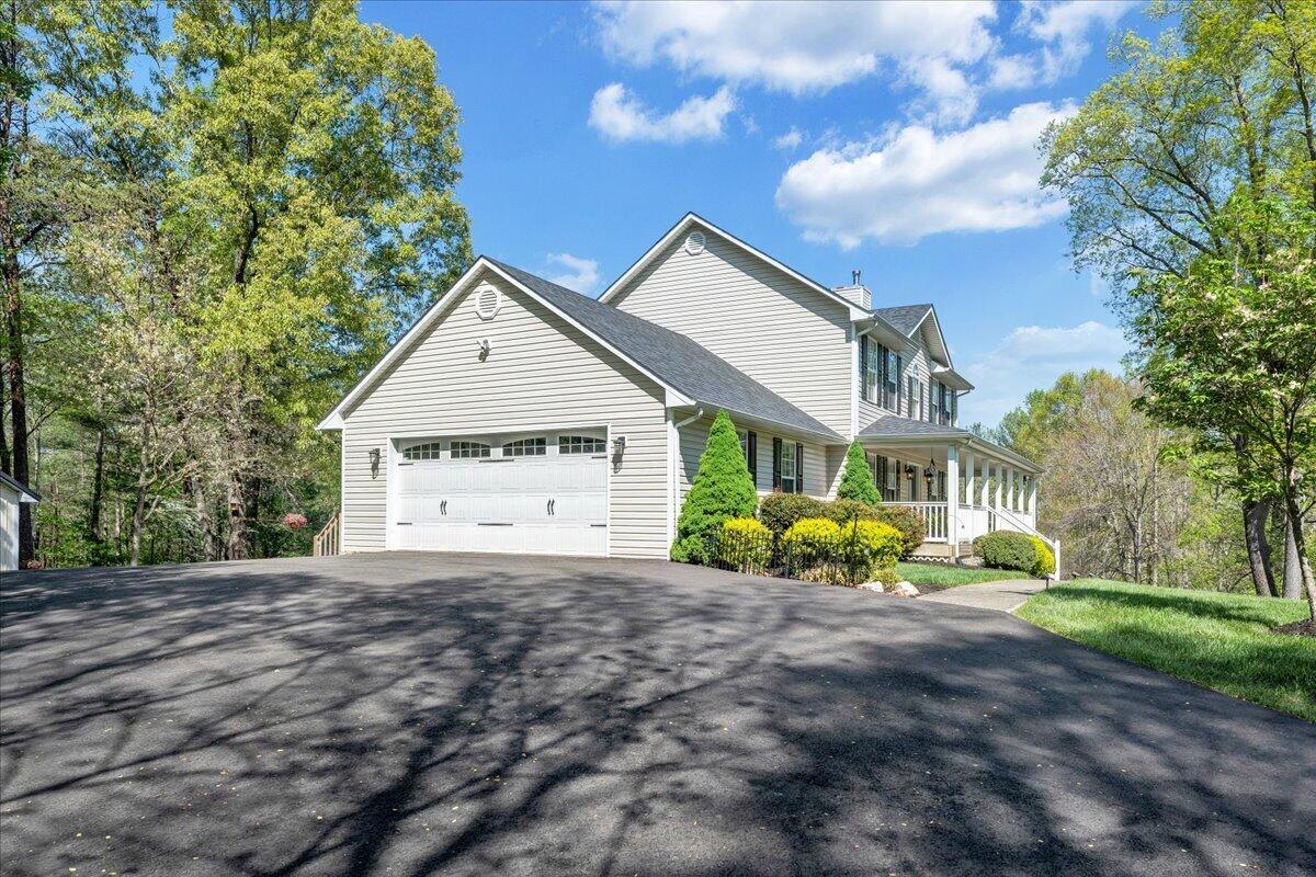 6190 Back Creek Road Boones Mill, VA 24065 - Photo 55 of 93 055-MIB07009