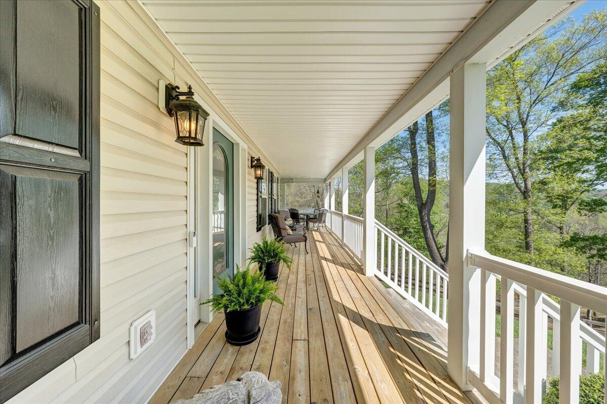 6190 Back Creek Road Boones Mill, VA 24065 - Photo 6 of 93 006-MIB06991