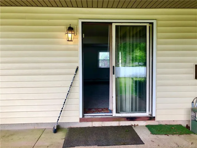 $2,800 | 49 Cheshire Drive, South Windsor, CT 06074