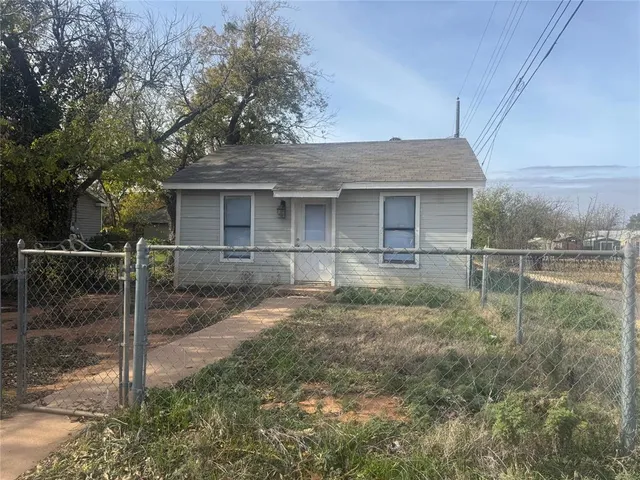 $950 | 2410 Clinton Street, Abilene, TX 79603