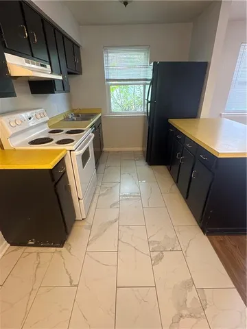 $925 | 1920 Hickory Avenue, Unit A, Harahan, LA 70123