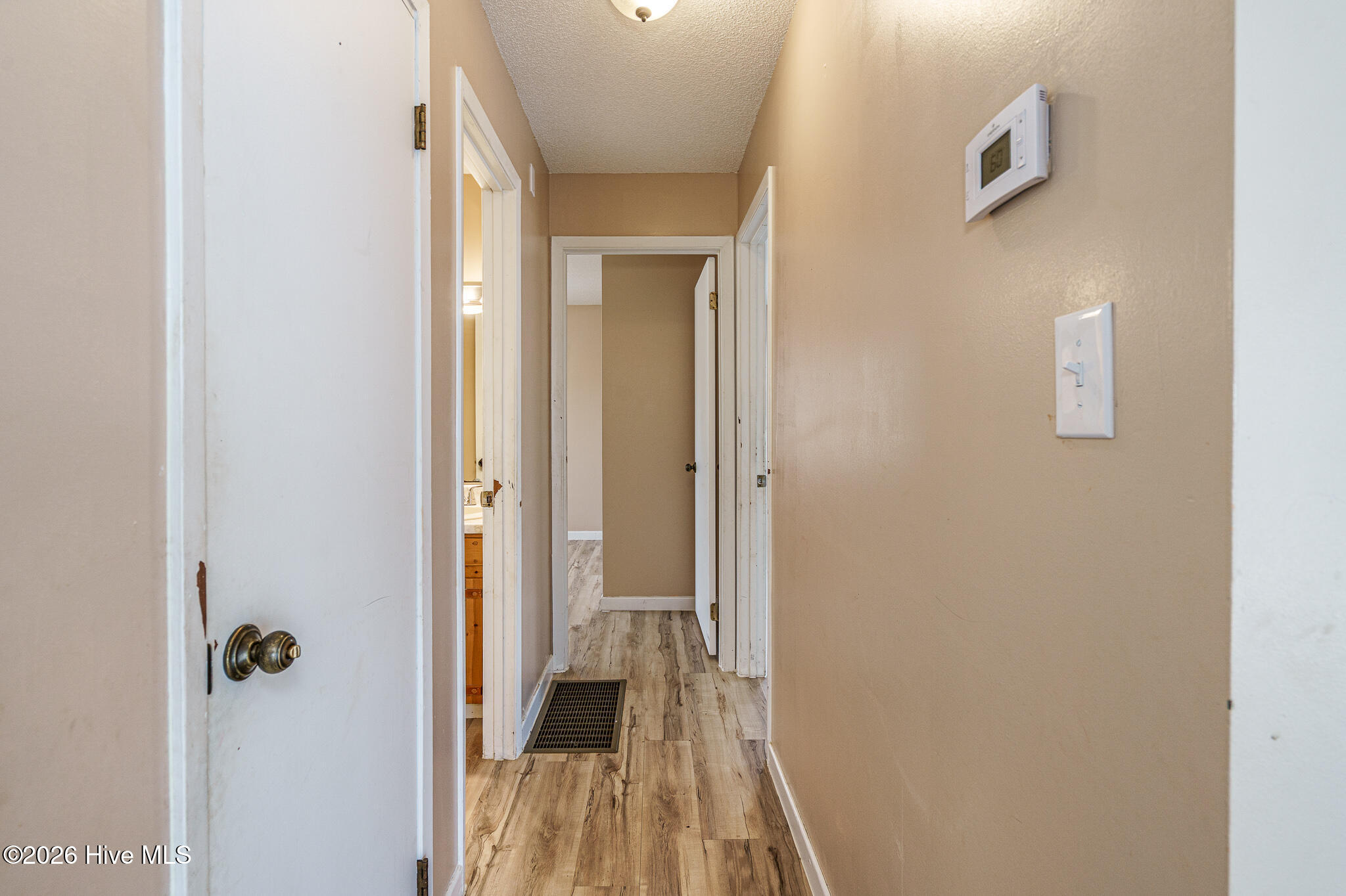 70 Beaver Rdg Trail Murphy, NC 28906 - Photo 10 of 33 main floor hall