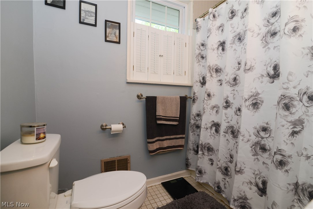 3819 Kirk Road Youngstown, OH 44511 - Photo 17 of 35 Gallery Image 17