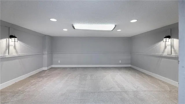 $725,000 | 10425 Mohawk Lane, Leawood, KS 66206