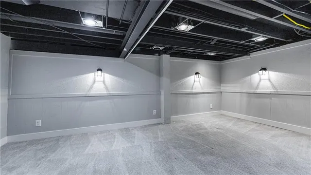 $725,000 | 10425 Mohawk Lane, Leawood, KS 66206