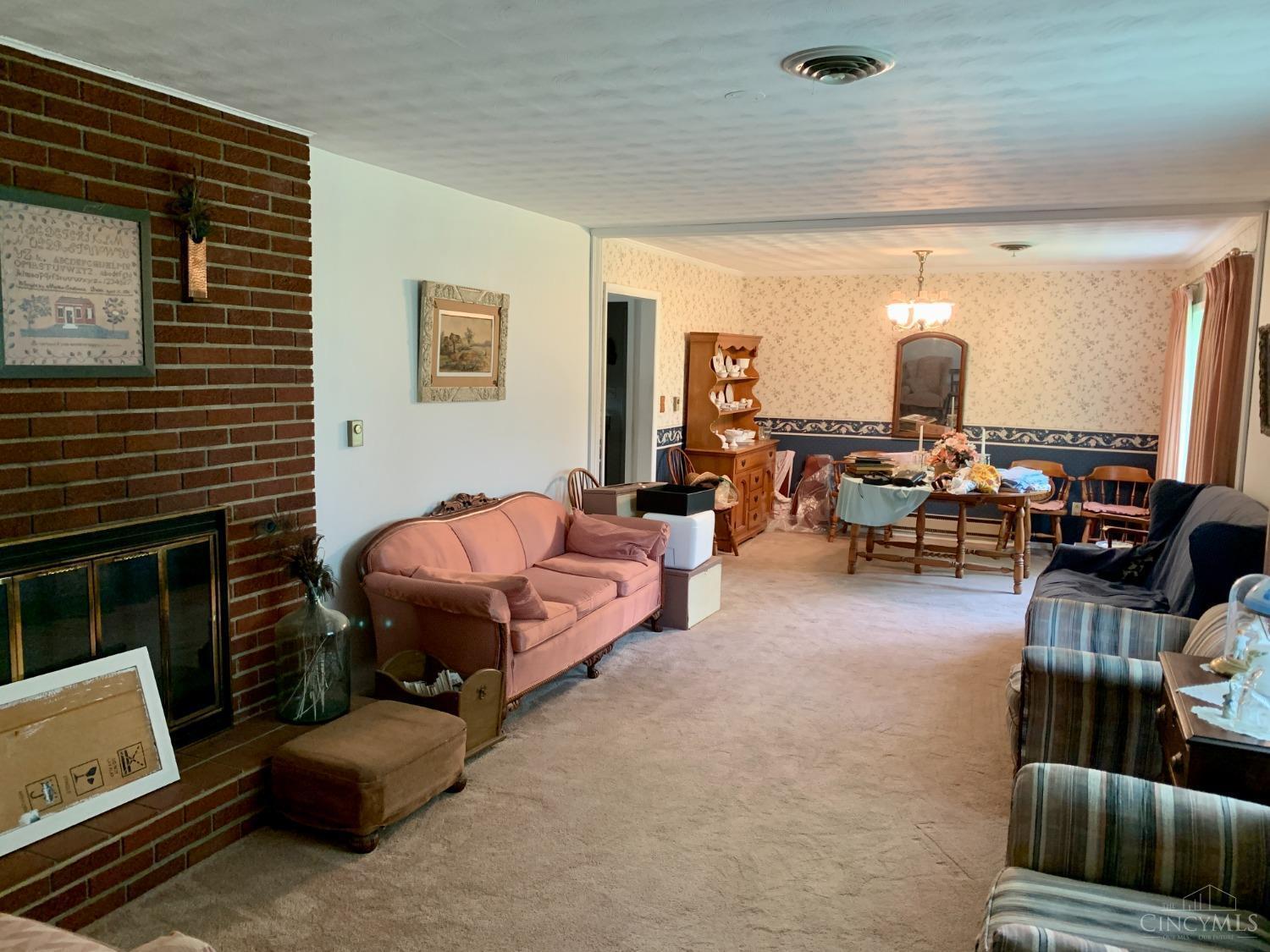 2386 West Elkton Road Hamilton, OH 45013 - Photo 4 of 17 Gallery Image 4