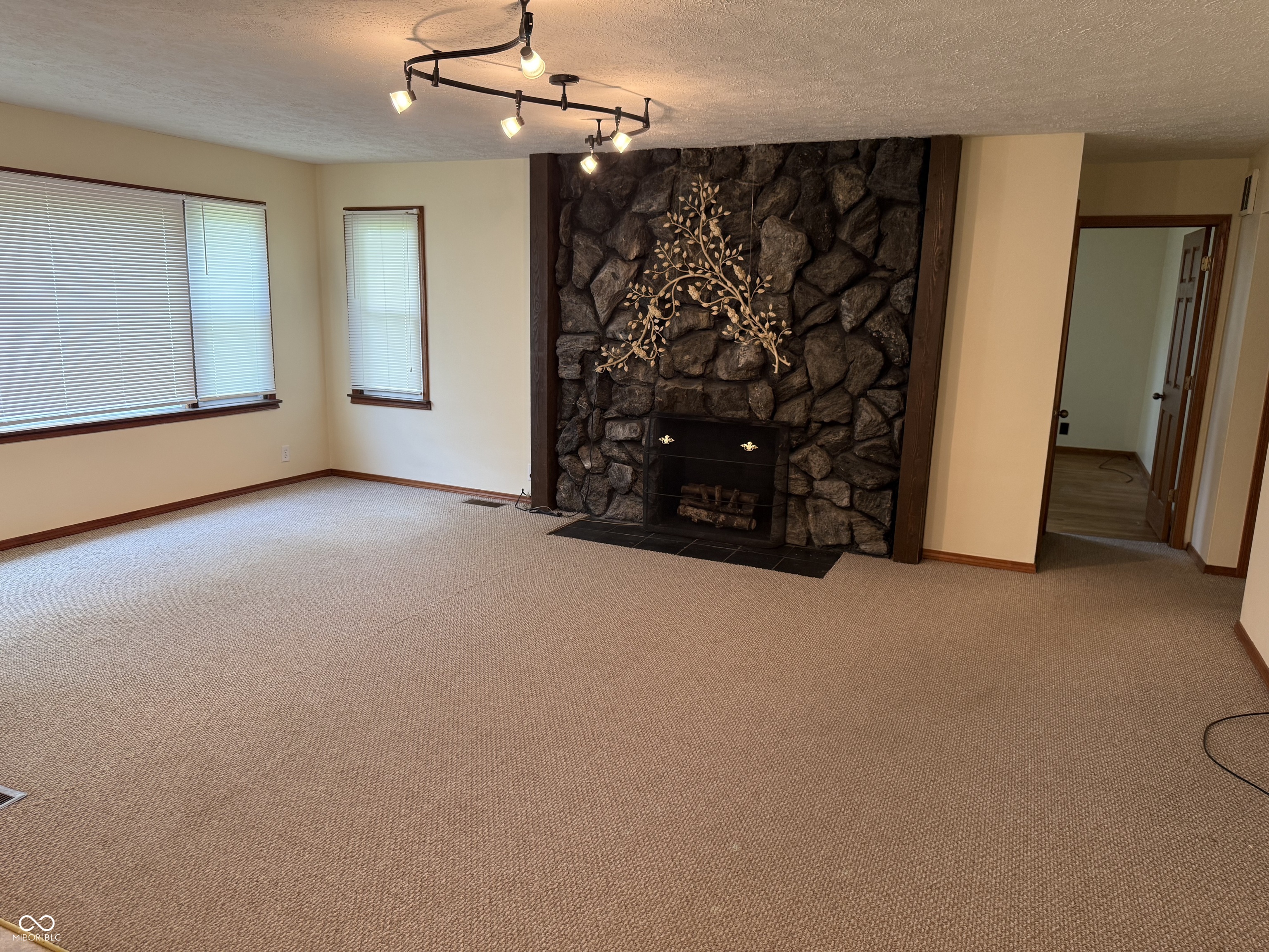 6648 McFarland Road Indianapolis, IN 46227 - Photo 6 of 33