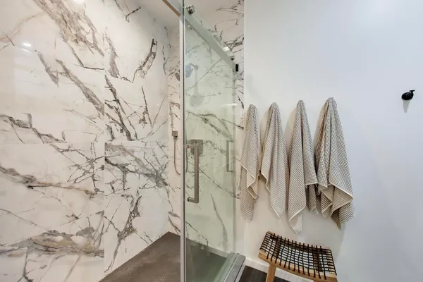 $840,000 | 547 South Clark Street, Unit 1403, Chicago, IL 60605