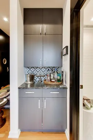 $840,000 | 547 South Clark Street, Unit 1403, Chicago, IL 60605
