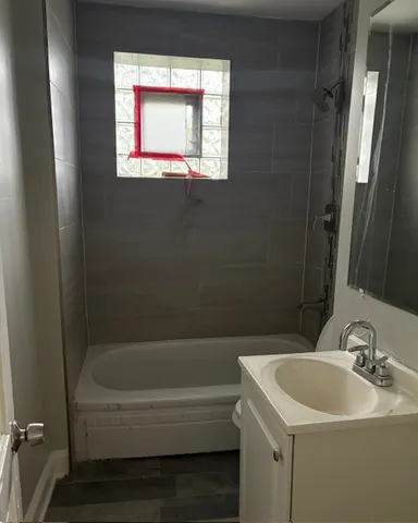 $185,000 | 15742 Central Park Avenue, Markham, IL 60428