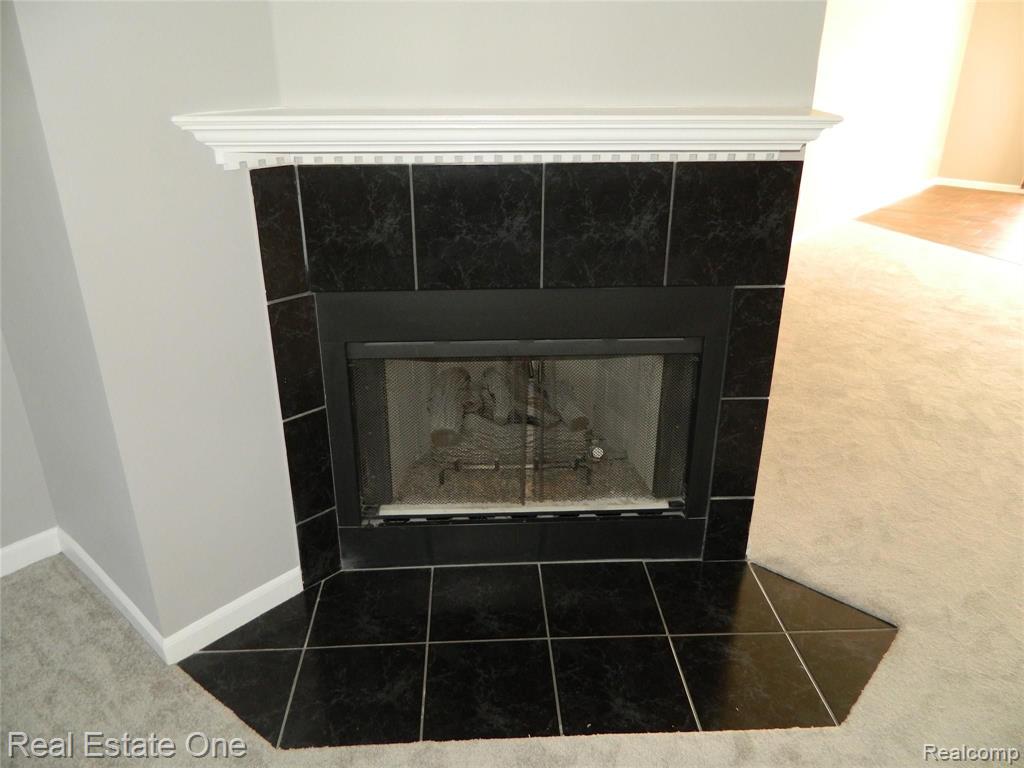 1453 Chesapeake Road, Unit 40 Royal Oak, MI 48067 - Photo 9 of 17
