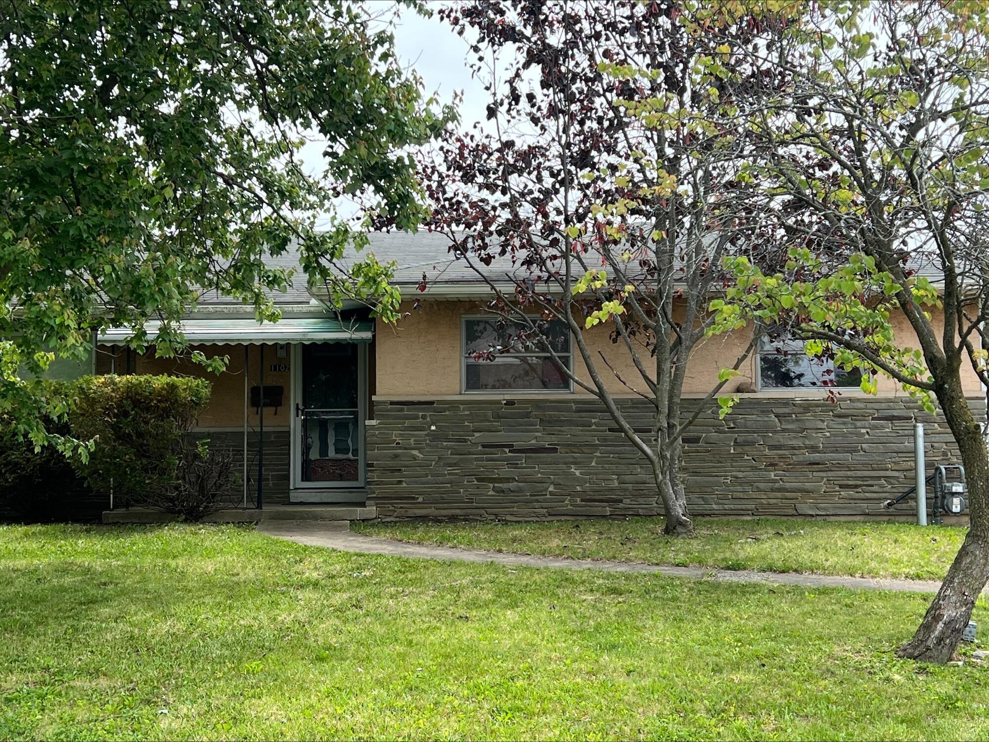 1102 Wiltshire Road Columbus, OH 43204 - Photo 2 of 7 Image2