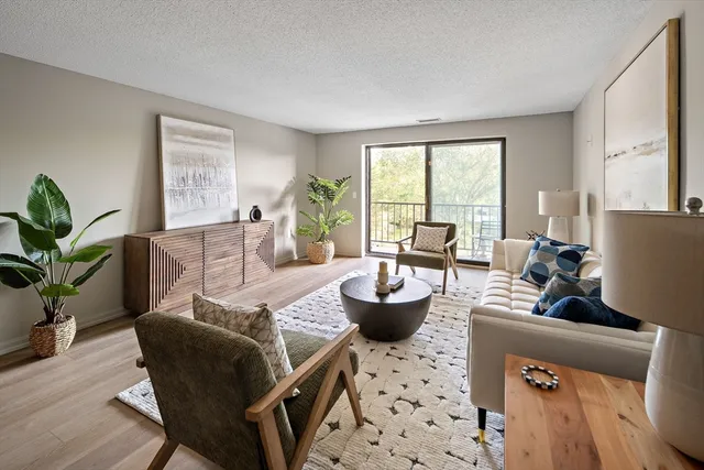 $398,000 | 43 Pomeworth Street, Unit 44, Stoneham, MA 02180