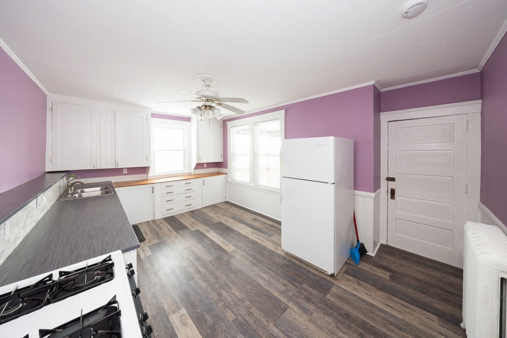 15 Boxford Street, Unit 2 Worcester, MA 01606 - Photo 4 of 23