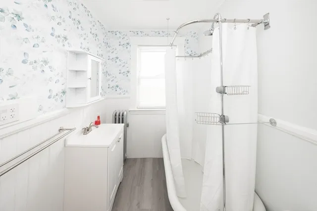 $1,900 | 15 Boxford Street, Unit 2, Worcester, MA 01606