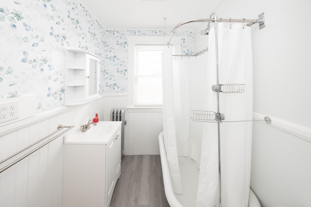 15 Boxford Street, Unit 2 Worcester, MA 01606 - Photo 9 of 23