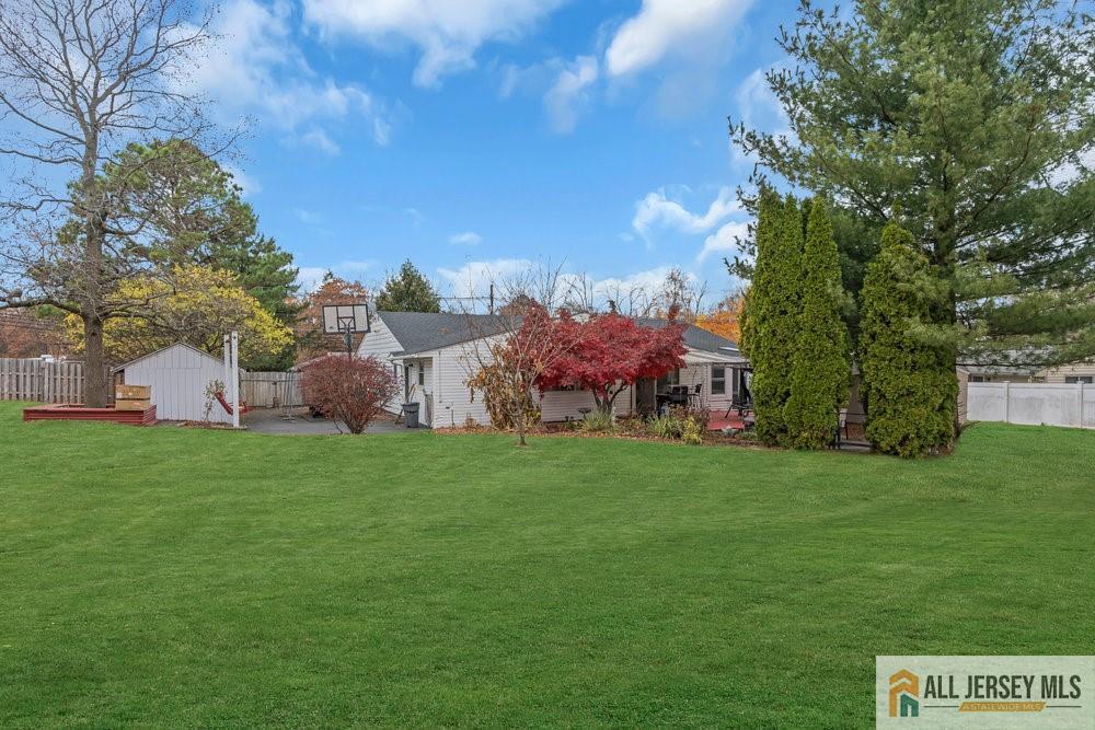 36 New Road Kendall Park, NJ 08824 - Photo 28 of 30 a view of a bunch of trees and houses