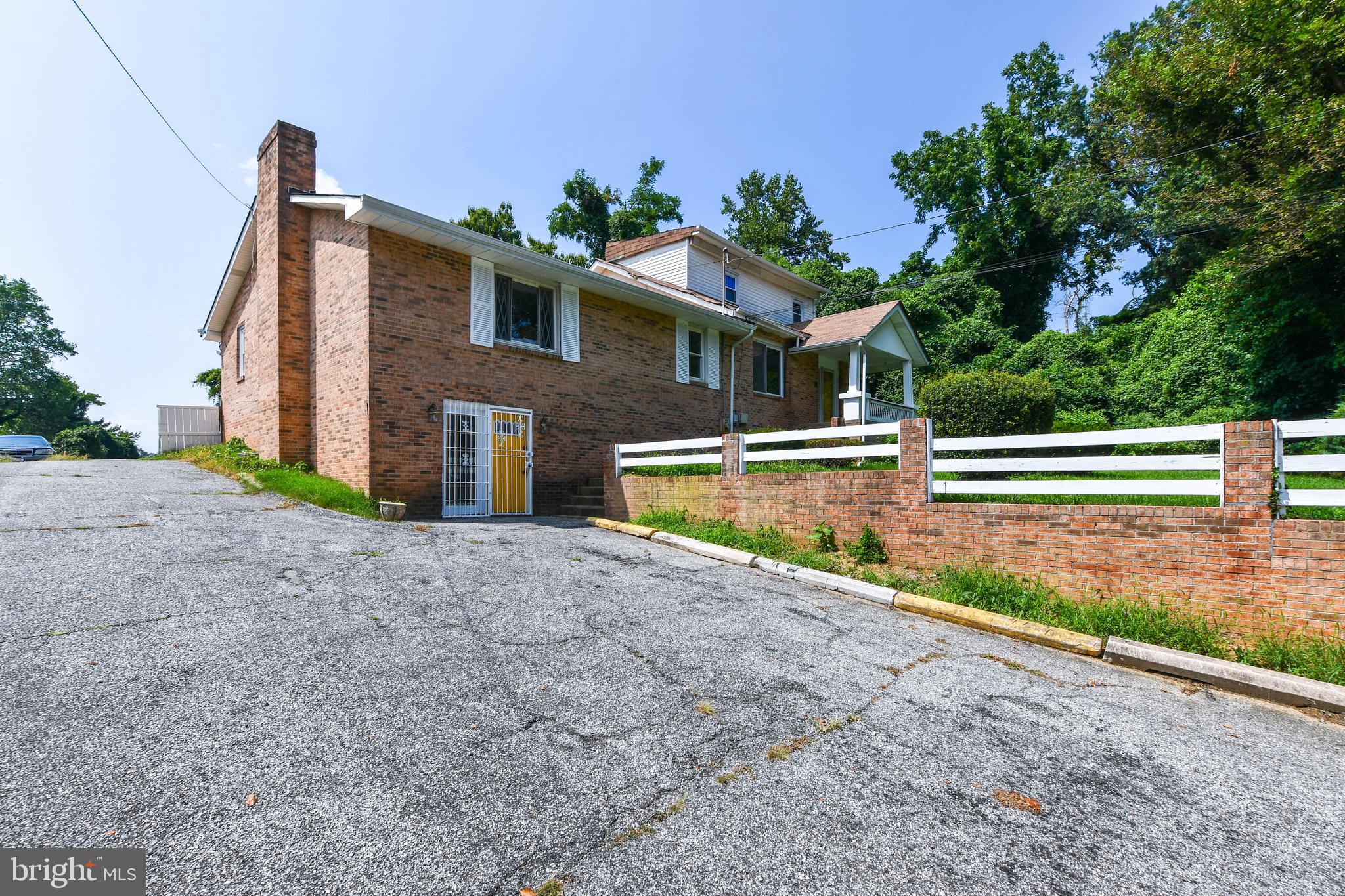 405 Rollins Avenue Capitol Heights, MD 20743 - Photo 3 of 59