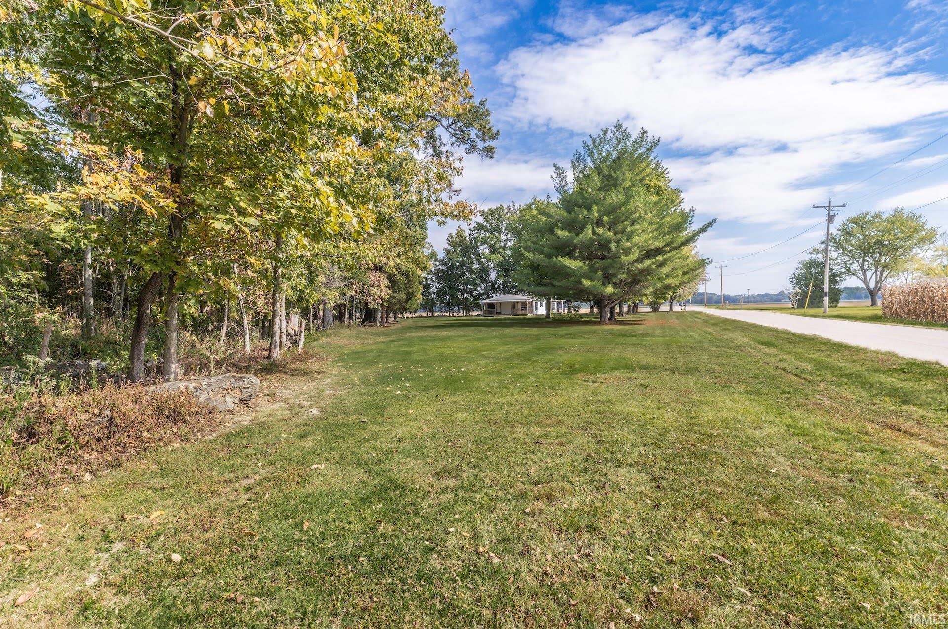643 Lee Road New Harmony, IN 47631 - Photo 11 of 36 Gallery Image 11
