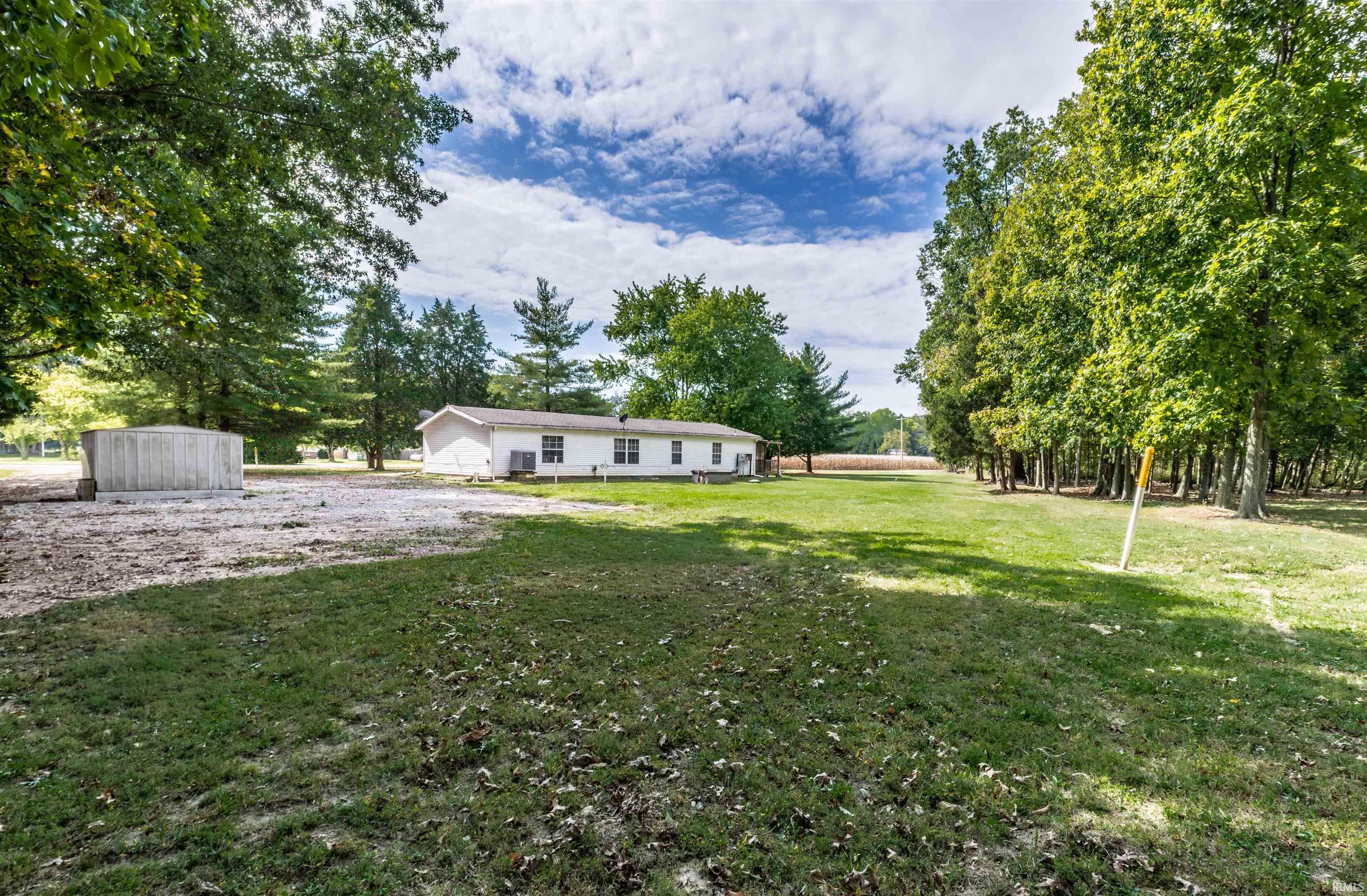 643 Lee Road New Harmony, IN 47631 - Photo 9 of 36 Gallery Image 9