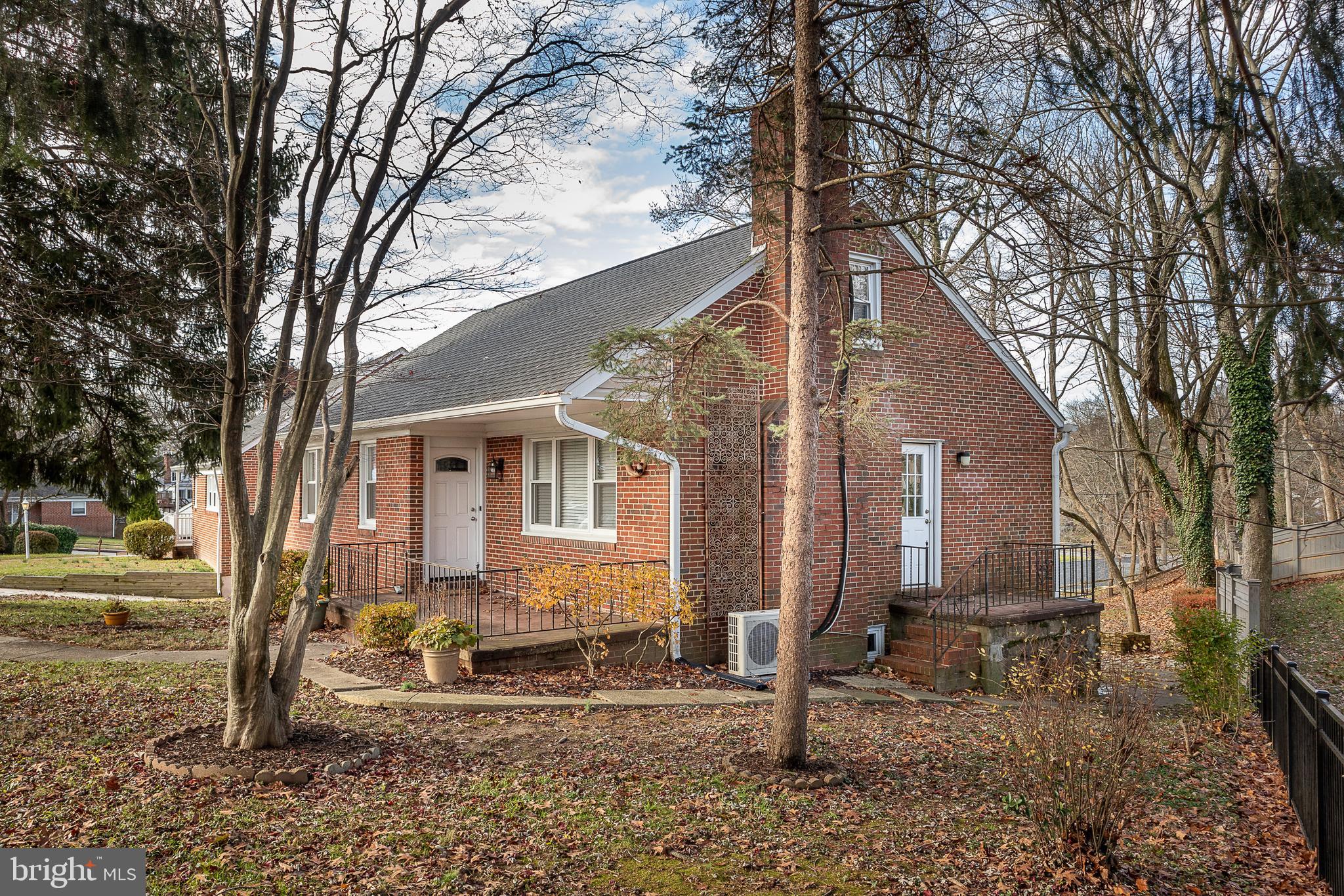 6704 Canongate Road Baltimore, MD 21239 - Photo 2 of 36